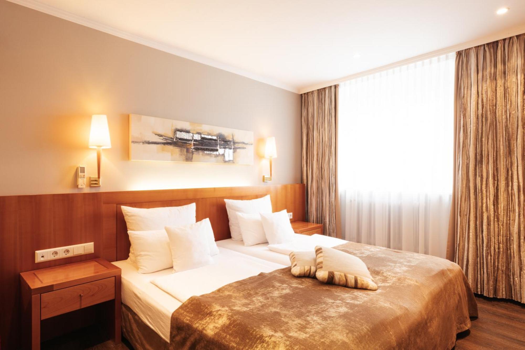 Hotel Lindauer Hof Lindau  Ngoại thất bức ảnh